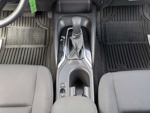 Used 2024 Toyota Corolla LE FWD image 17