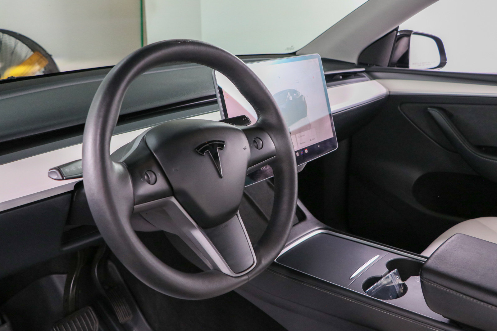 Used 2023 Tesla Model Y Long Range AWD/4WD image 20