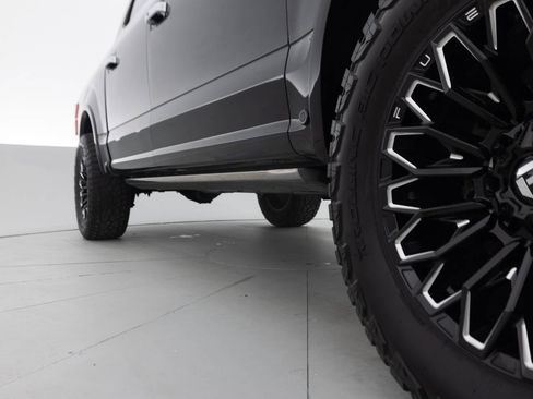 Used 2018 Ford F150 Platinum w/ Equipment Group 701A Luxury AWD/4WD image 26
