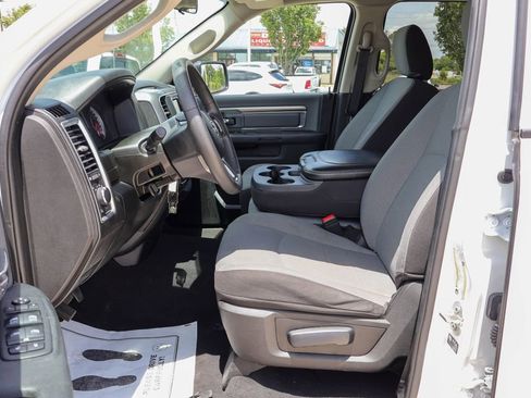 Used 2024 RAM 1500 Classic SLT AWD/4WD image 7