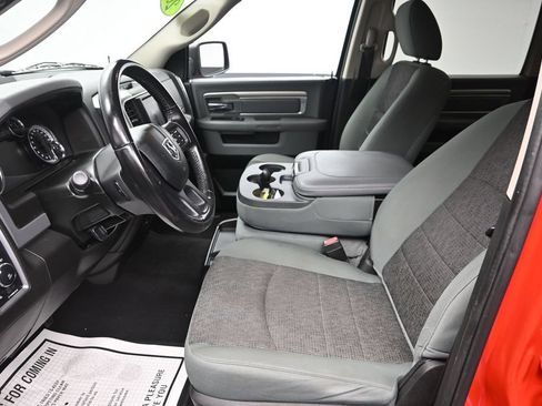 Used 2019 RAM 1500 Big Horn AWD/4WD image 14