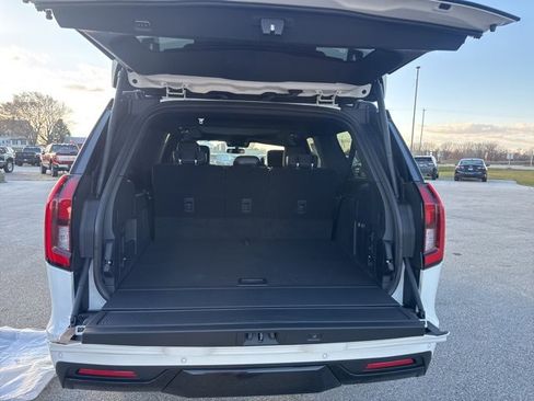 New 2025 Ford Expedition Max Platinum w/ Stealth Performance Package image 13