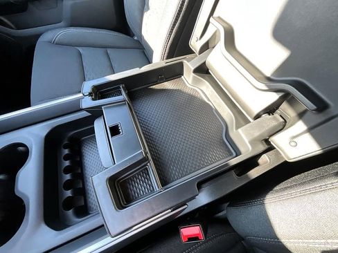 New 2026 RAM 1500 4x4 Crew Cab image 28