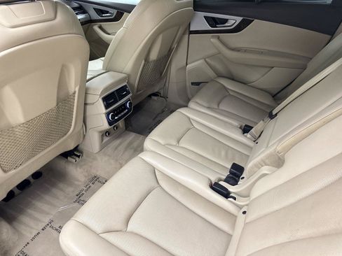 Used 2019 Audi Q7 2.0T Premium Plus w/ Premium Plus Package AWD/4WD image 11