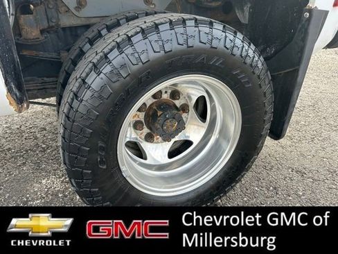 Used 2015 Chevrolet Silverado 3500 LT w/ LT Convenience Package image 9