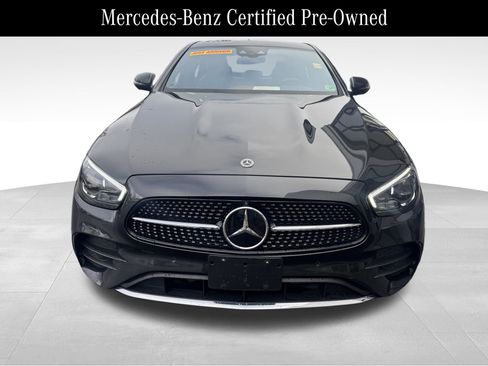 Used 2022 Mercedes-Benz E 450 4MATIC Sedan image 2