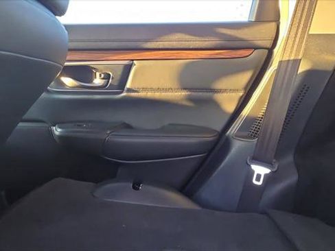 Used 2021 Honda CR-V Touring image 11