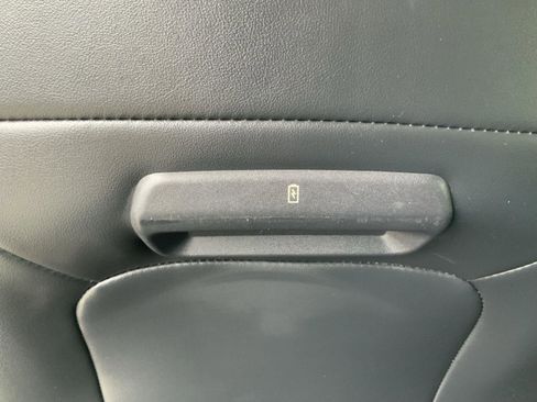 Used 2025 Ford Expedition Platinum image 61