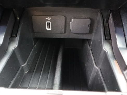 Used 2018 Ford Explorer Limited AWD/4WD image 24
