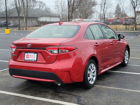 Used 2021 Toyota Corolla LE image 4