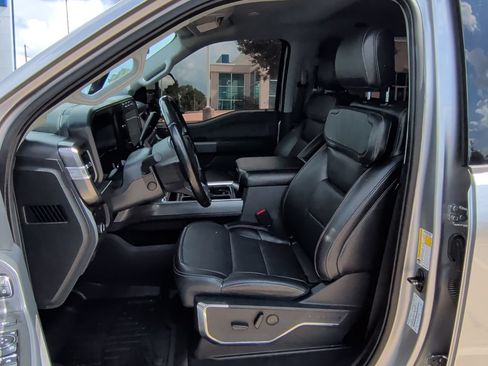 Certified 2023 Ford F450 Lariat w/ Lariat Ultimate Package AWD/4WD image 9