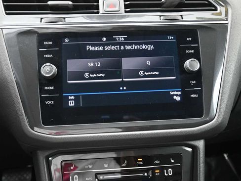 Used 2023 Volkswagen Tiguan SE image 19