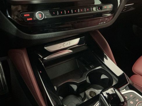Certified 2022 BMW X4 xDrive30i w/ M Sport Package 2 image 13