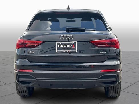 Used 2024 Audi Q3 2.0T Premium Plus image 4