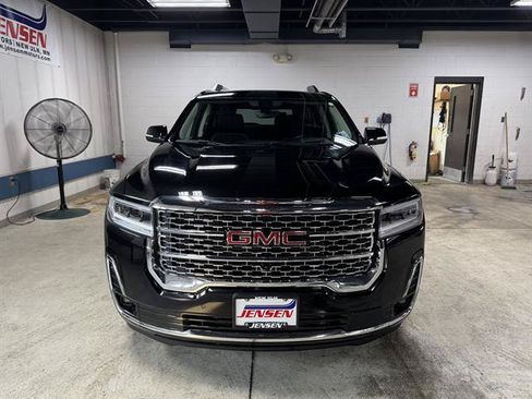 Certified 2021 GMC Acadia Denali w/ Denali Ultimate Package AWD/4WD image 2