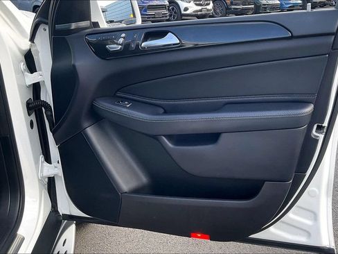 Used 2018 Mercedes-Benz GLS 450 4MATIC image 16