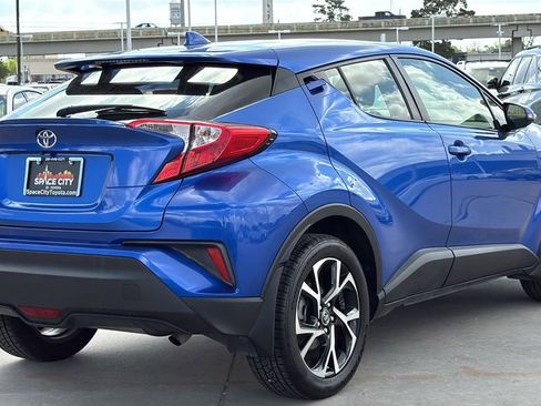 Used 2018 Toyota C-HR XLE image 5