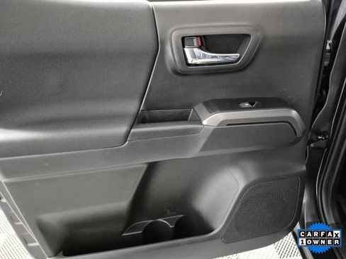 Used 2022 Toyota Tacoma TRD Sport image 24