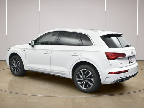 Used 2022 Audi Q5 2.0T Premium Plus AWD/4WD image 5