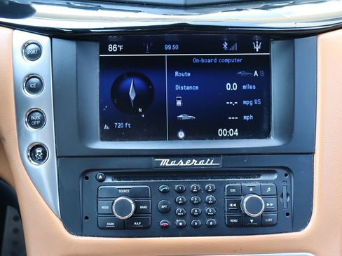 Used 2014 Maserati GranTurismo Sport image 22