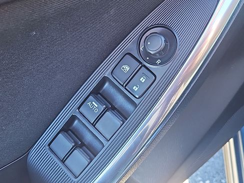 Used 2015 MAZDA CX-5 Touring image 15