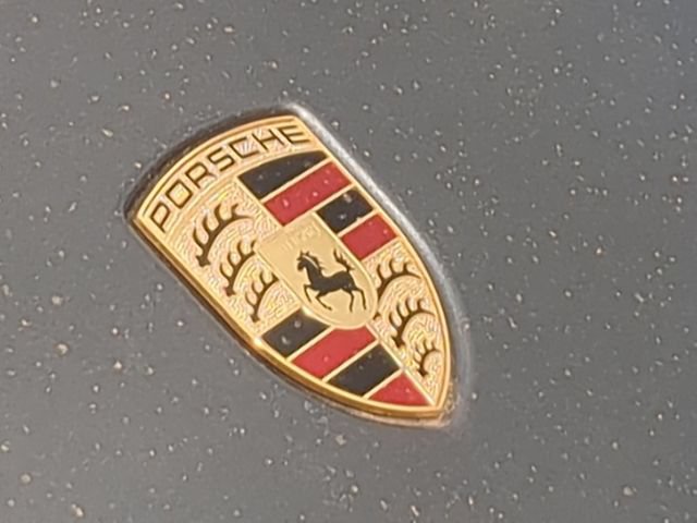 Used 2018 Porsche Macan AWD/4WD image 31