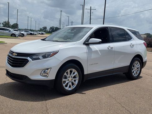 Used 2019 Chevrolet Equinox LT FWD image 1