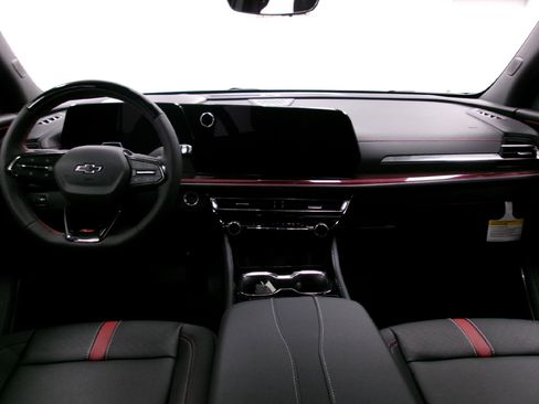 New 2026 Chevrolet Traverse RS w/ LPO, Floor Liner Package image 10