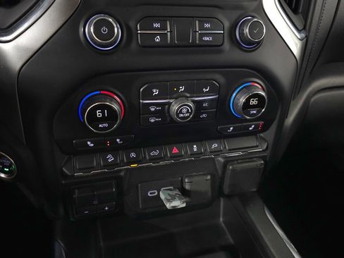 Used 2020 Chevrolet Silverado 1500 RST AWD/4WD image 29