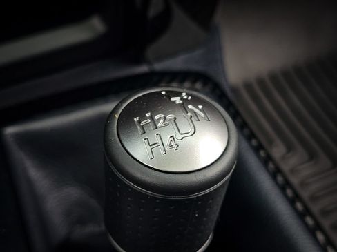 Used 2019 Toyota 4Runner TRD Off-Road Premium AWD/4WD image 27