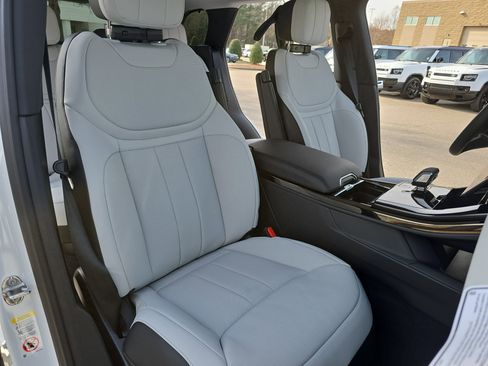 New 2026 Land Rover Range Rover Sport Dynamic SE image 10