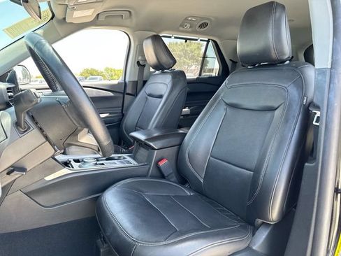 Used 2023 Ford Explorer Limited RWD image 11