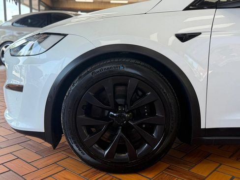 Used 2023 Tesla Model X AWD/4WD image 15