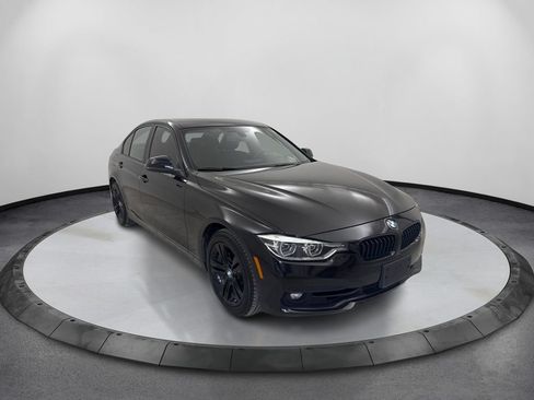 Used 2018 BMW 330i Sedan RWD image 3