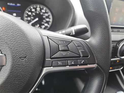 Used 2020 Nissan Sentra S image 21