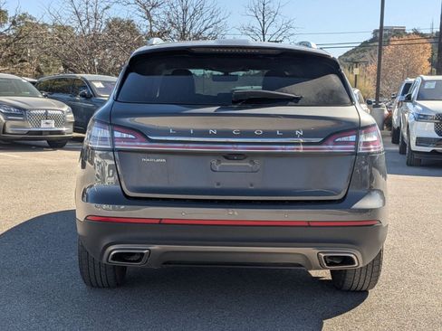 Used 2023 Lincoln Nautilus FWD w/ Premium Package image 4