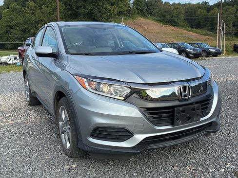 Used 2019 Honda HR-V LX image 2