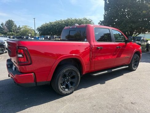 Used 2025 RAM 1500 Big Horn AWD/4WD image 4