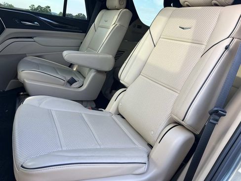 Used 2023 Cadillac Escalade Premium Luxury w/ LPO, Radiant Package AWD/4WD image 22
