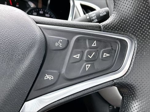 Used 2022 Chevrolet Equinox LT AWD/4WD image 17