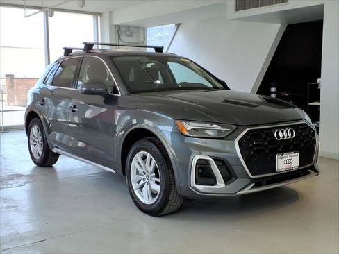 Certified 2023 Audi Q5 2.0T Premium w/ Convenience Package AWD/4WD image 3