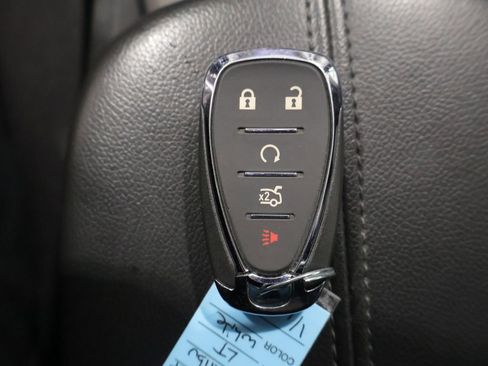 Used 2023 Chevrolet Malibu LT FWD image 25