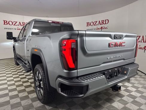 Used 2025 GMC Sierra 3500 Denali w/ Denali Reserve Package image 6