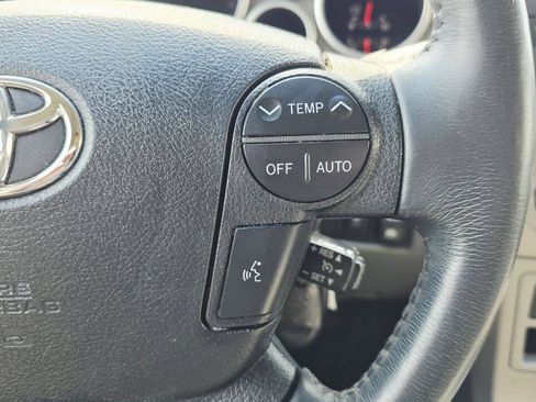Used 2013 Toyota Sequoia Limited AWD/4WD image 36