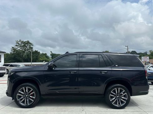 Used 2022 Cadillac Escalade Sport Platinum AWD/4WD image 4