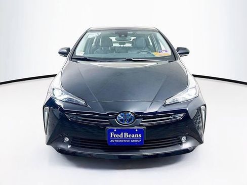 Used 2019 Toyota Prius XLE image 2