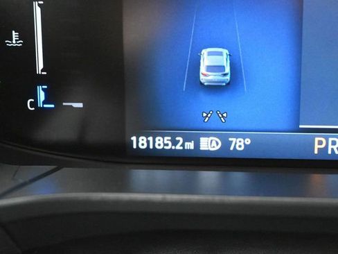 Used 2025 Ford Escape ST-Line image 14