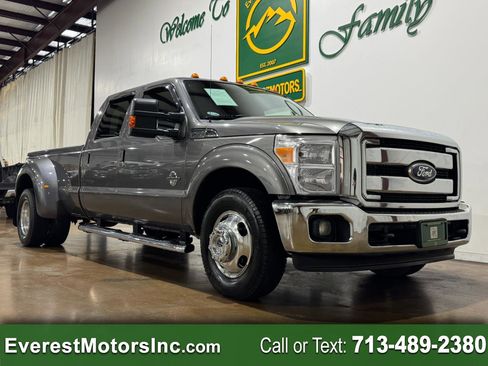Used 2011 Ford F350 Lariat image 1