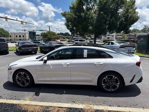 Used 2021 Kia K5 EX w/ EX Premium Package FWD image 6