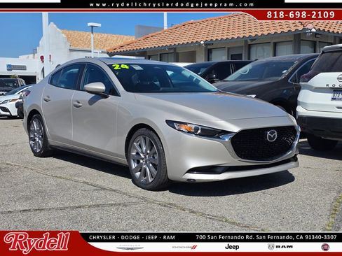 Used 2024 MAZDA MAZDA3 s FWD image 1